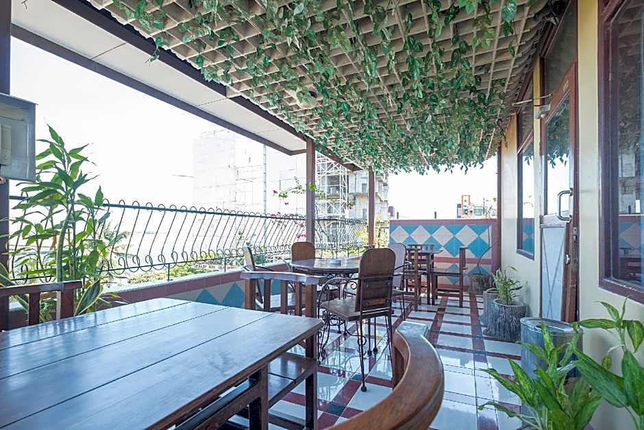 OYO 1090 Hotel Anging Mammiri Makassar