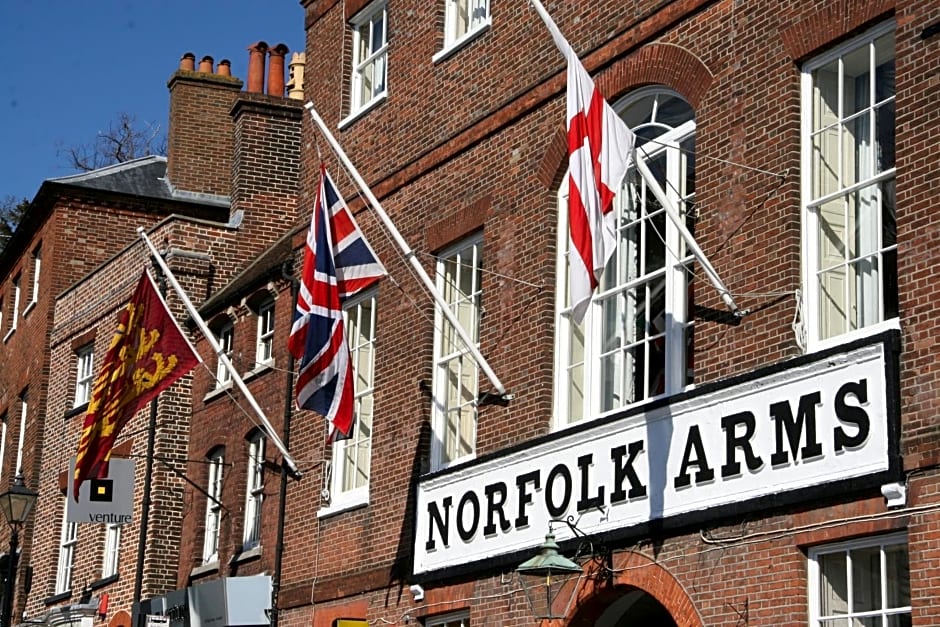 Norfolk Arms Hotel