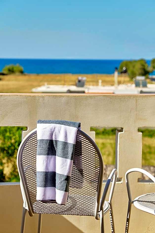 Villa Gereoudis Sea View Rooms Pool & Bar