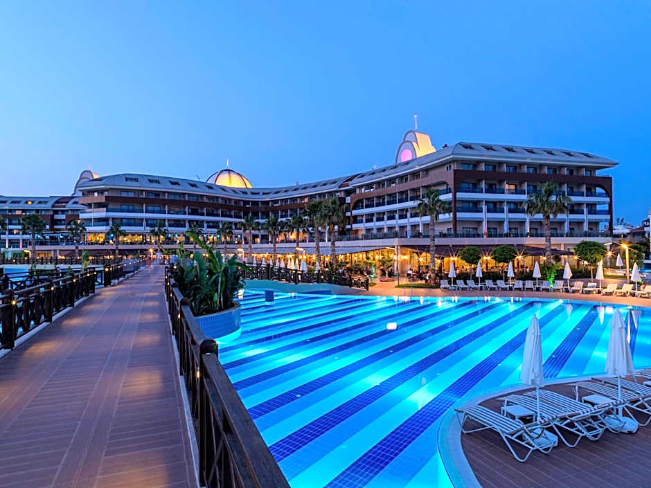 Tui Magic Life Jacaranda