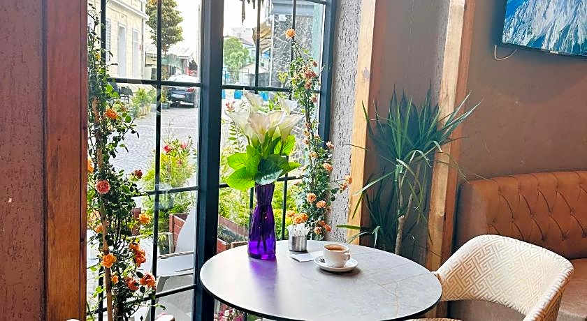 Newalla Hotel Old City