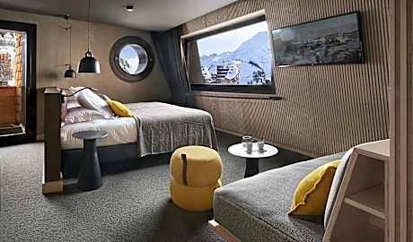 Junior Suite with Mountain View