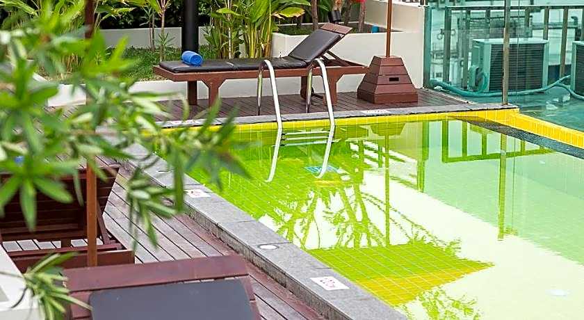 Sunshine Hip Hotel