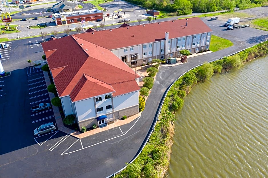 Holiday Inn Express Hotel & Suites Port Clinton-Catawba Island By IHG