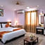 Hotel Sarweshwary