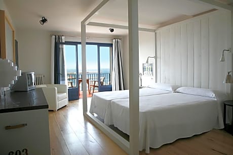 Romantic Package - Double Room with Sea View