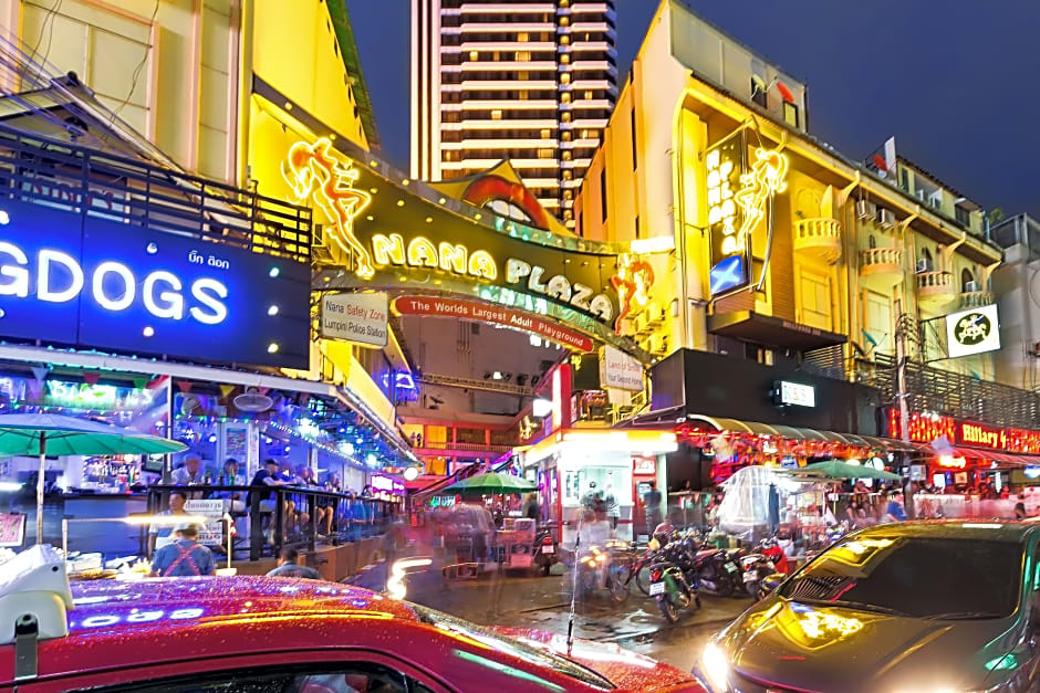Holiday Inn Express Bangkok Sukhumvit 11 An Ihg Hotel Rates From Usd46