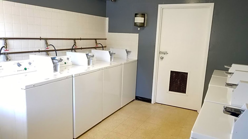 Motel 8 Laramie