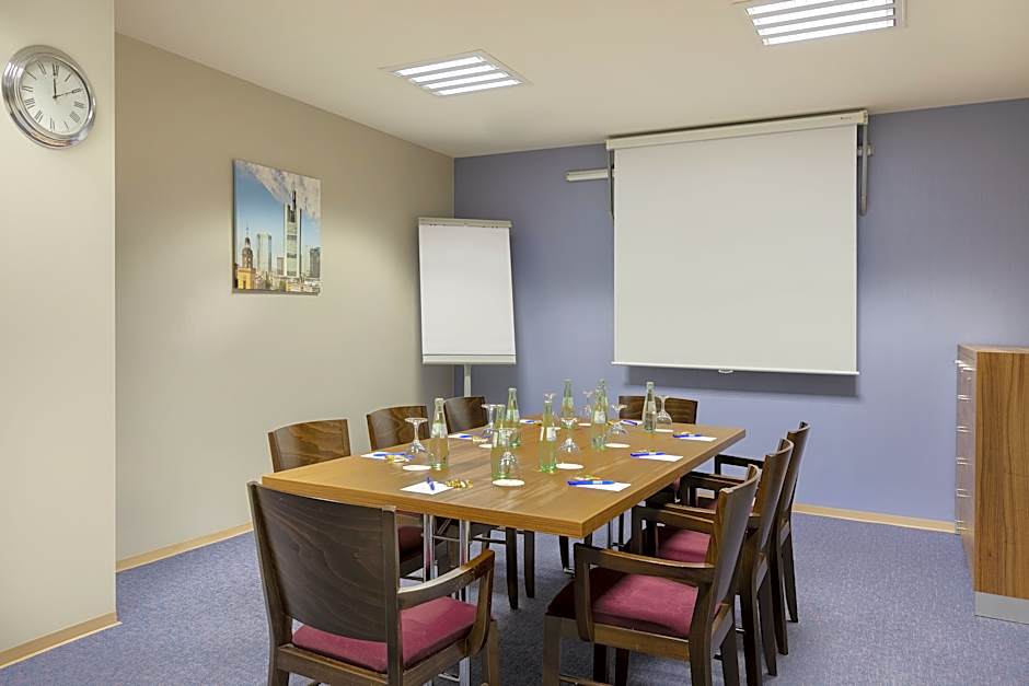 Premier Inn Frankfurt City Centre