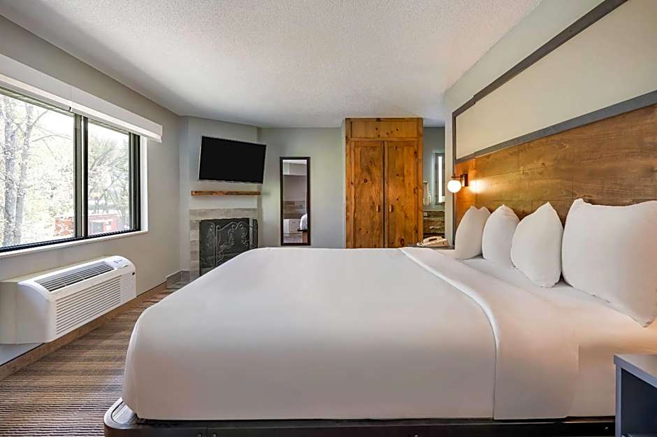 AmericInn by Wyndham Wisconsin Dells