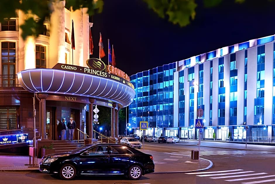 Crowne Plaza Hotel Minsk