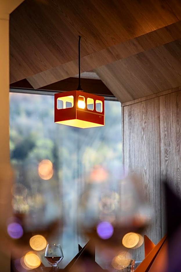 Base Camp Lodge Hotels