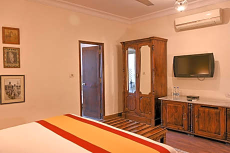 Heritage Classic room