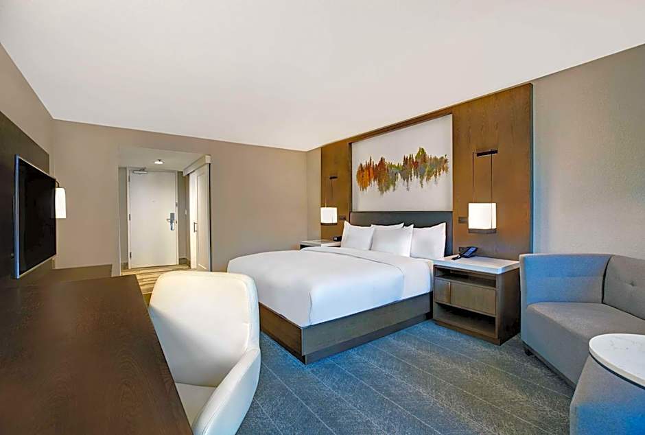Hilton Peachtree City Atlanta Hotel & Conference Center