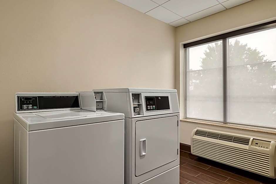 La Quinta Inn & Suites by Wyndham Memphis Wolfchase