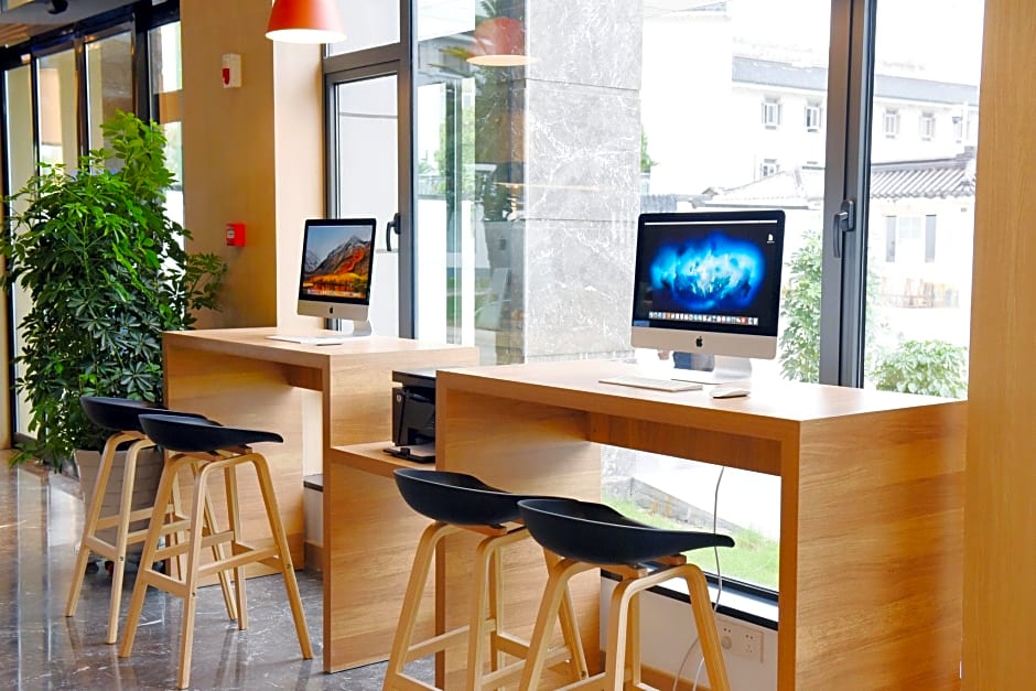 Holiday Inn Express Suzhou Zhouzhuang Ancient Town By IHG