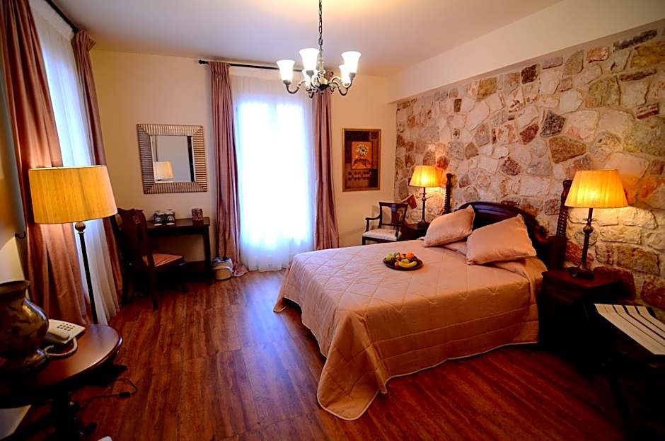 Korina Gallery Hotel