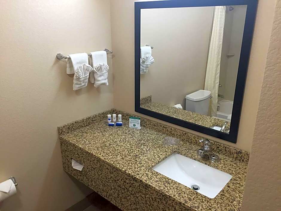 Best Western Plus Gateway Inn & Suites