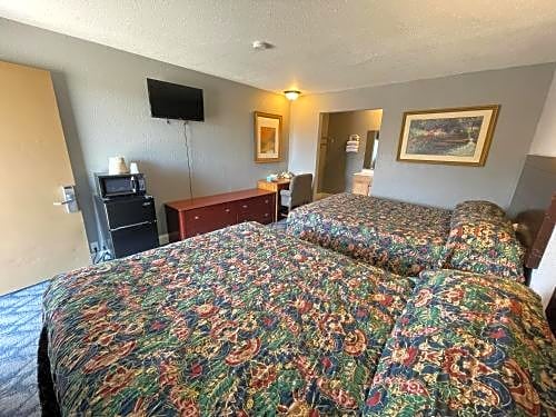 American Inn Council Bluffs – Council Bluffs, IA