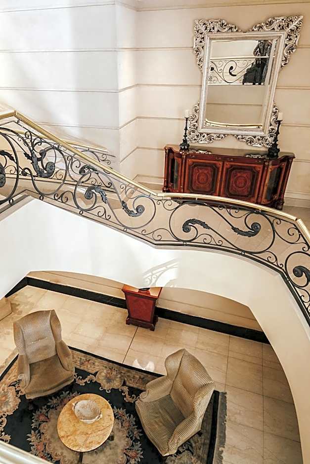 DiplomaticHotel