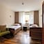 50|50 Hotel Belmont
