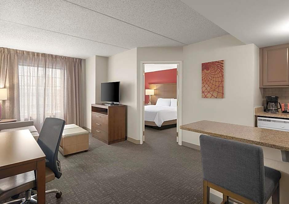 Staybridge Suites Indianapolis-Airport By IHG