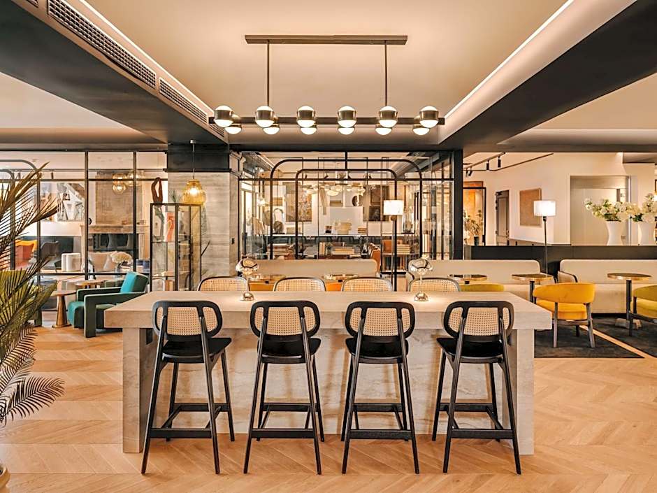 Marty Hotel Bordeaux, Tapestry Collection by Hilton