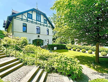 Süllberg Hotel - Die kleine, feine Remise in Blankenese