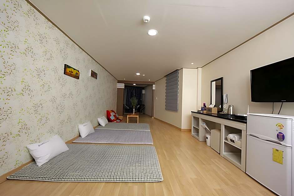 Dorcas Tourist Hostel