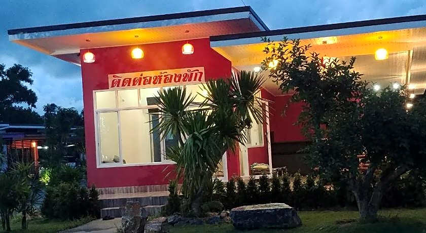 Thipburee Riverside Hotel