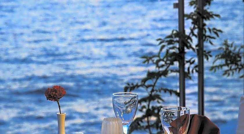 Korumar Hotel Deluxe