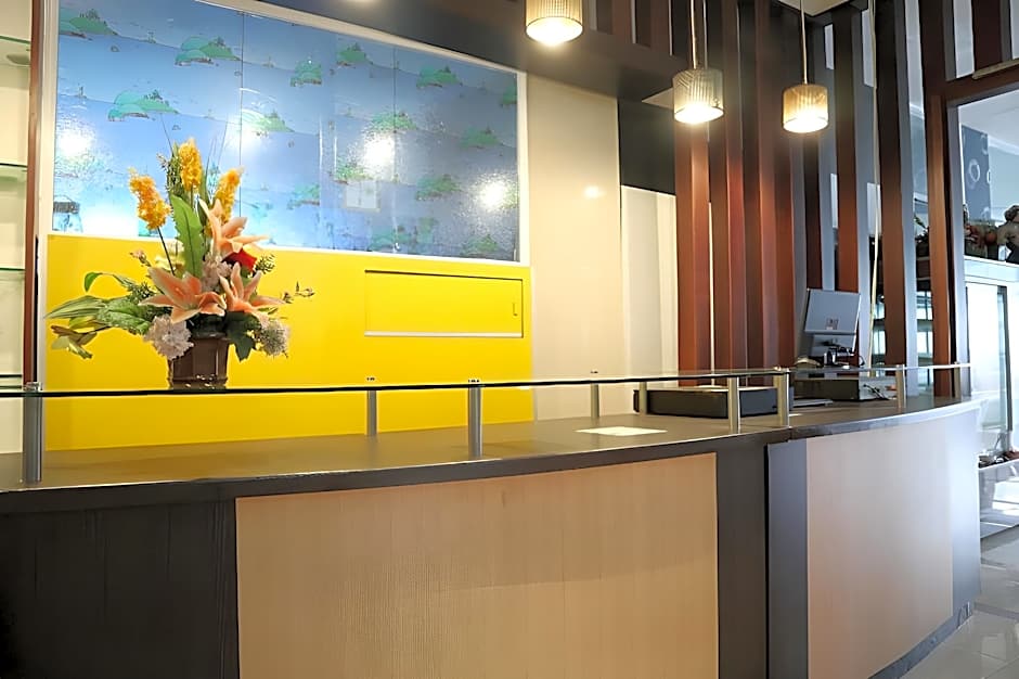 Hotel O M Authentic Kost Man