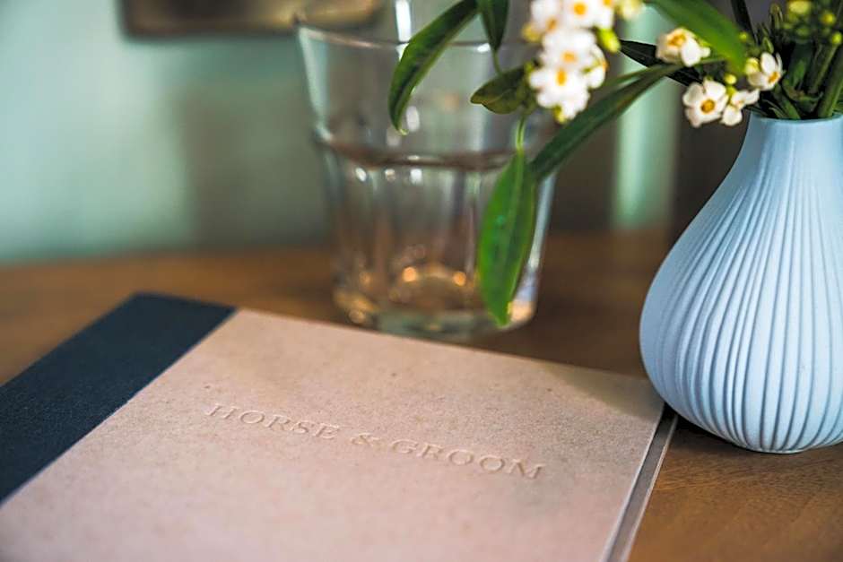 The Horse and Groom Inn