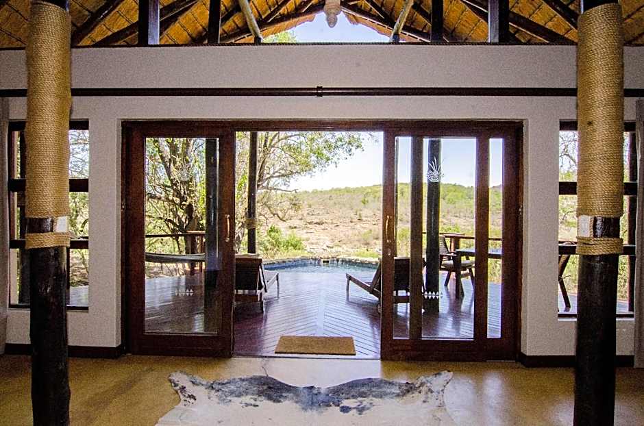 Amakhosi Safari Lodge