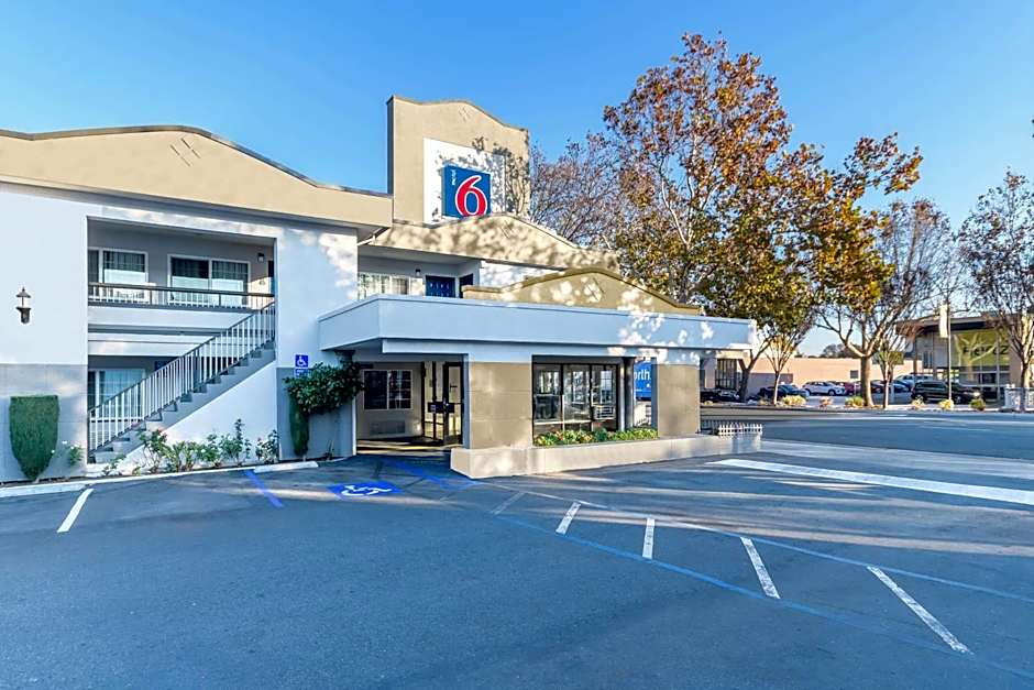 Motel 6-San Jose, CA - Convention Center