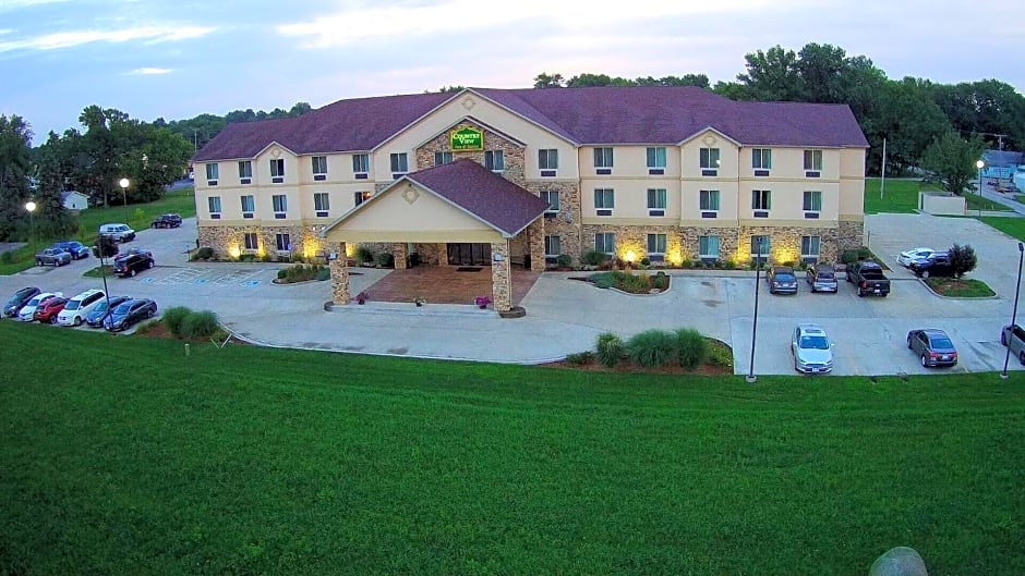 Countryview Inn & Suites