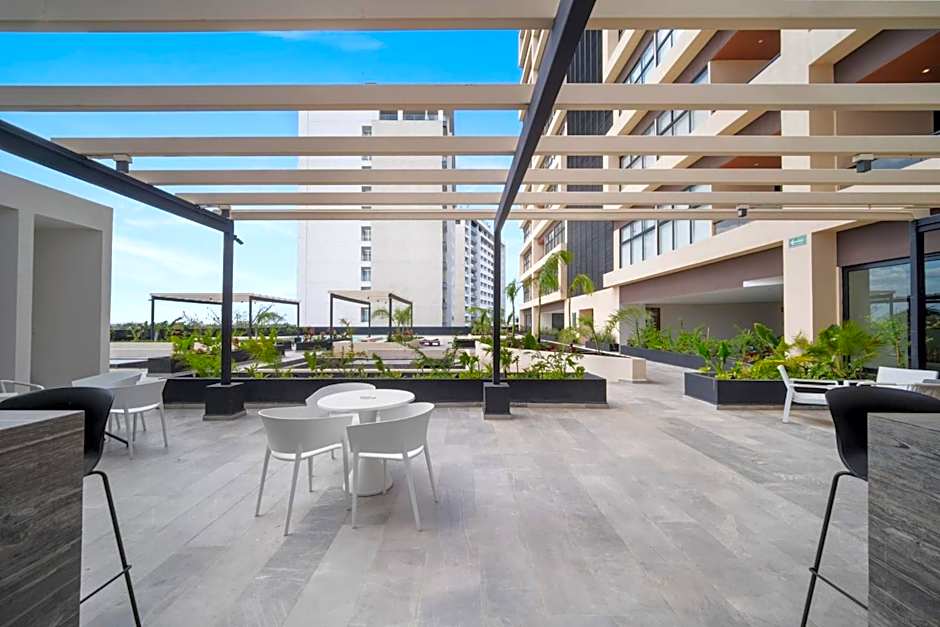 BALTIA Luxurious One Bedroom Ap