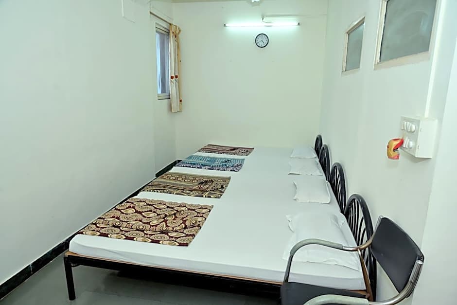 Hotel Sarang Lodging and Boarding