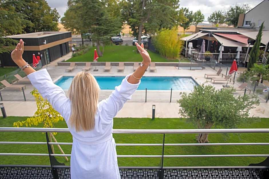 Logis Hotel Relais Saint Jacques - Châteauroux