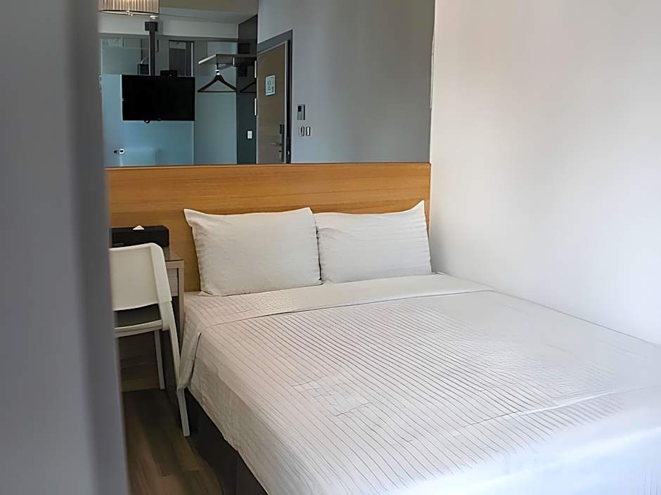 CHECK inn Express Taichung FuXing Hall 2