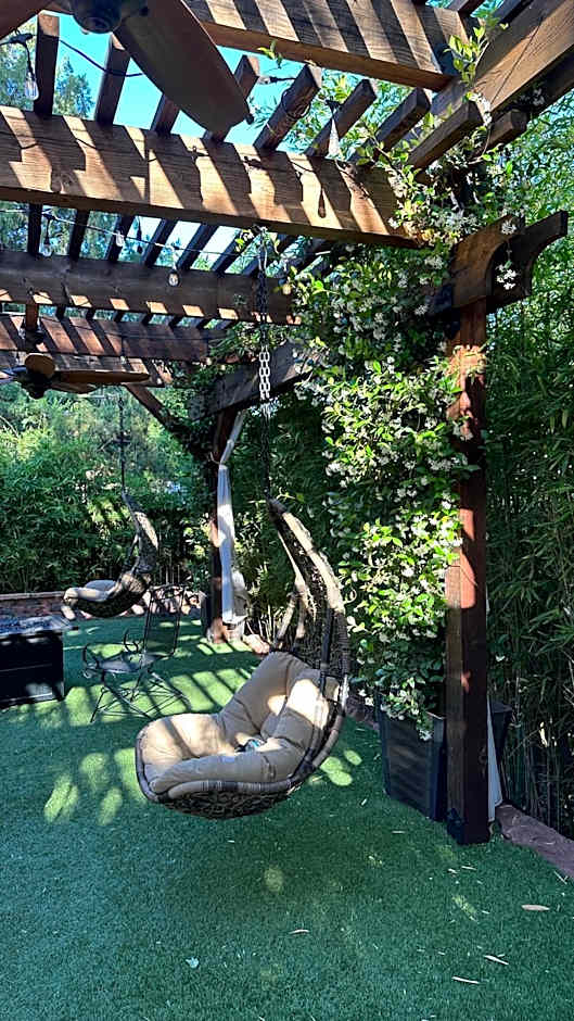 Lantern Light Inn - Romantic Getaway