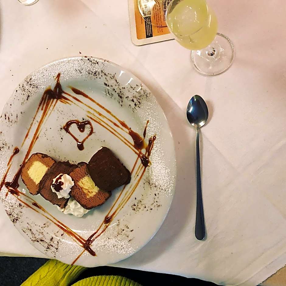 Hotel & Restaurant Garda