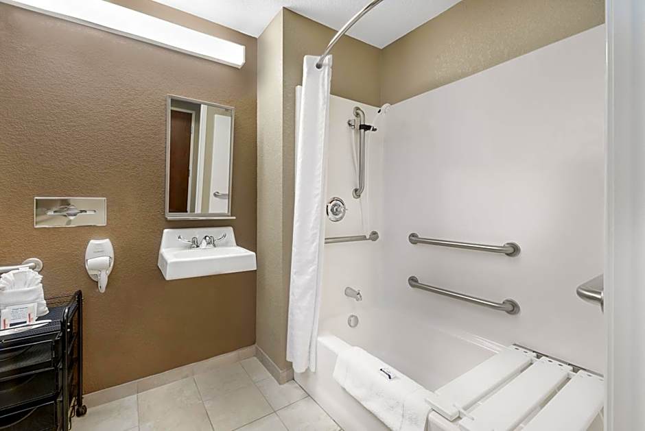 Microtel Inn & Suites By Wyndham Williston