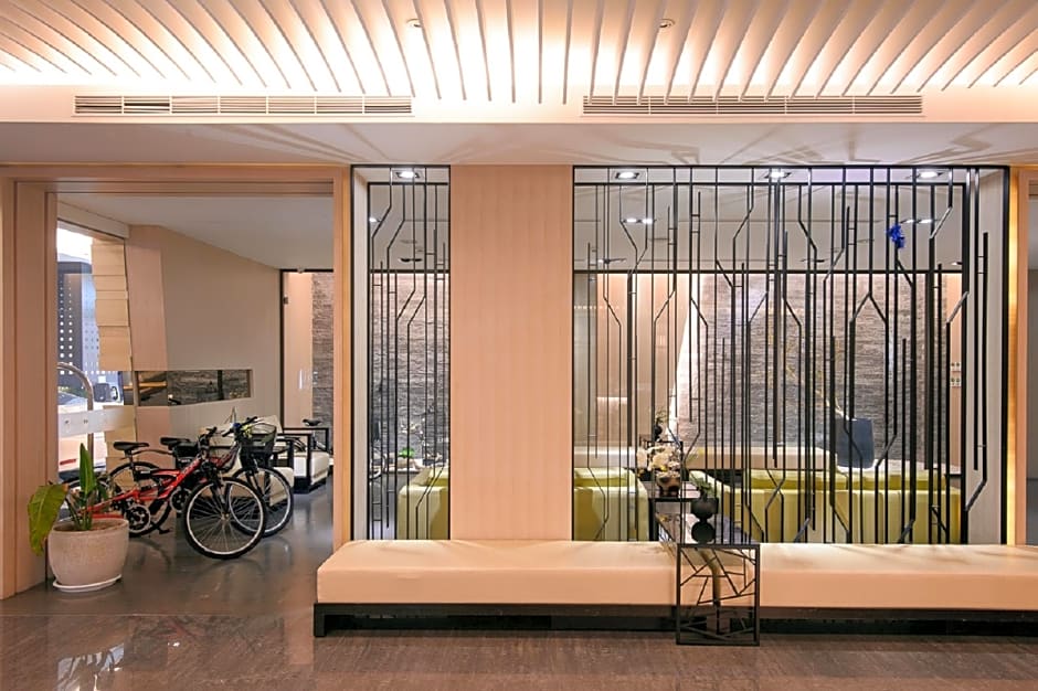 Kiwi Express Hotel - Kaohsiung Station