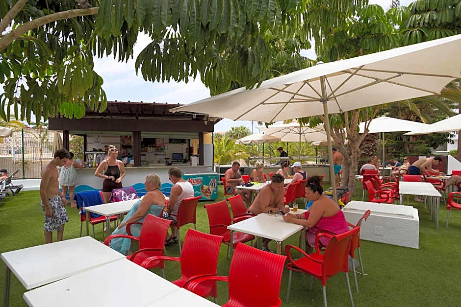 Playaolid Suites & Apartments