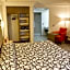 Econo Express Hotel