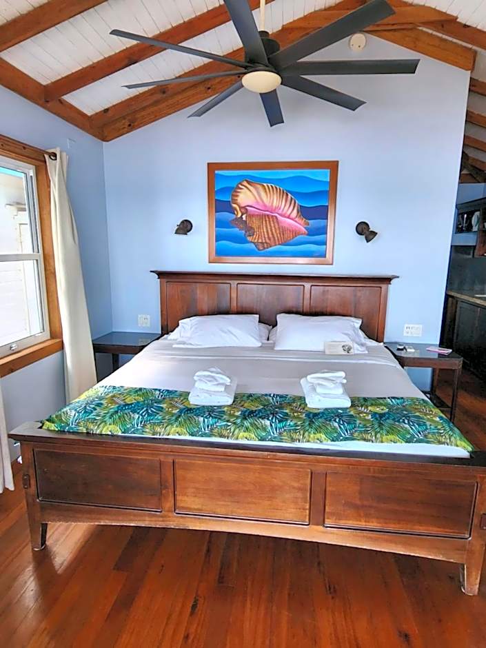 Photo 1 of 7 of 1 King Bed
