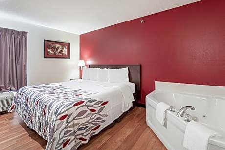 Deluxe King Room with Spa Bath Non-Smoking