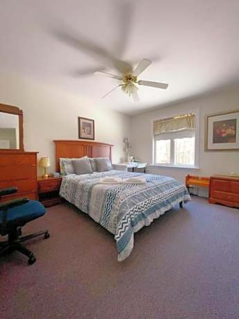 Double Room with Shared Toilet