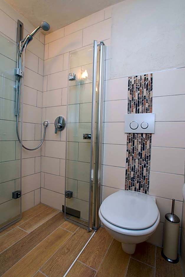 Moselland Hotel im Enderttal Zum Onkel Willi